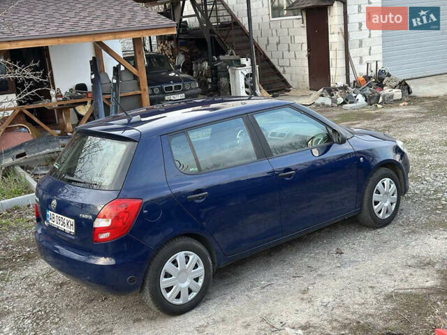 Синий Шкода Фабия, объемом двигателя 1.4 л и пробегом 283 тыс. км за 5400 $, фото 3 на Automoto.ua