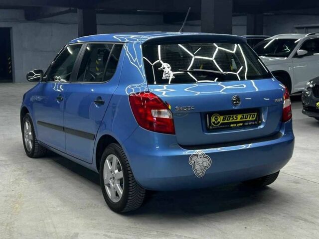 Шкода Фабія 2014 у Чернівцях на Automoto.ua Синій Шкода Фабія, об'ємом двигуна 1.2 л та пробігом 138 тис. км за 7000 $, фото 3 на Automoto.ua