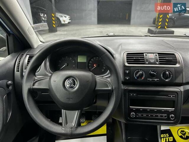 Шкода Фабія 2014 у Чернівцях на Automoto.ua Синій Шкода Фабія, об'ємом двигуна 1.2 л та пробігом 138 тис. км за 7000 $, фото 11 на Automoto.ua
