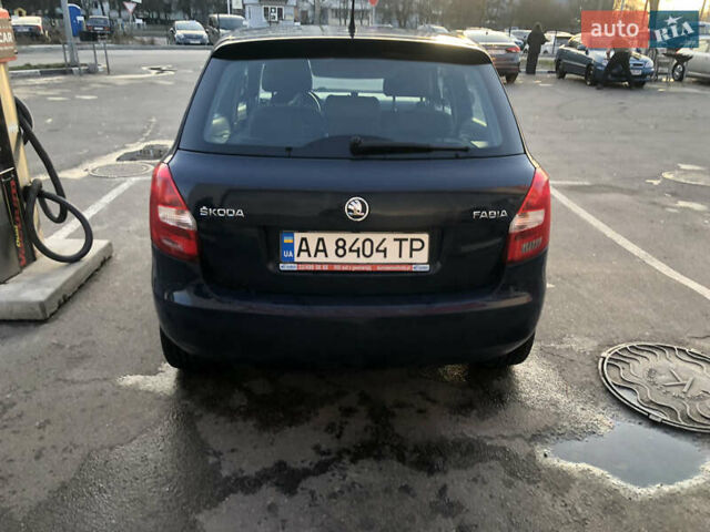 Синий Шкода Фабия, объемом двигателя 1.6 л и пробегом 297 тыс. км за 6500 $, фото 6 на Automoto.ua
