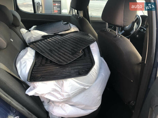 Синий Шкода Фабия, объемом двигателя 1.6 л и пробегом 297 тыс. км за 6500 $, фото 9 на Automoto.ua