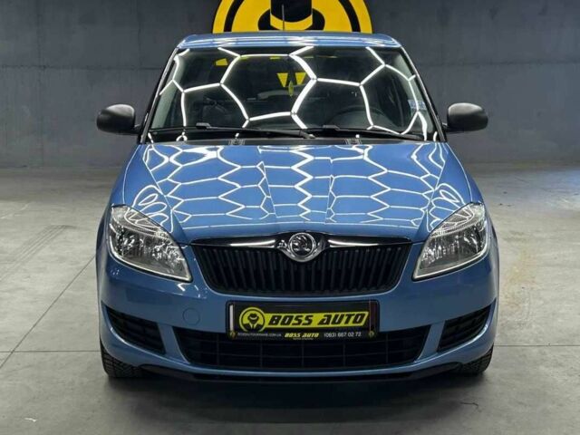 Шкода Фабія 2014 у Чернівцях на Automoto.ua Синій Шкода Фабія, об'ємом двигуна 1.2 л та пробігом 138 тис. км за 7000 $, фото 1 на Automoto.ua