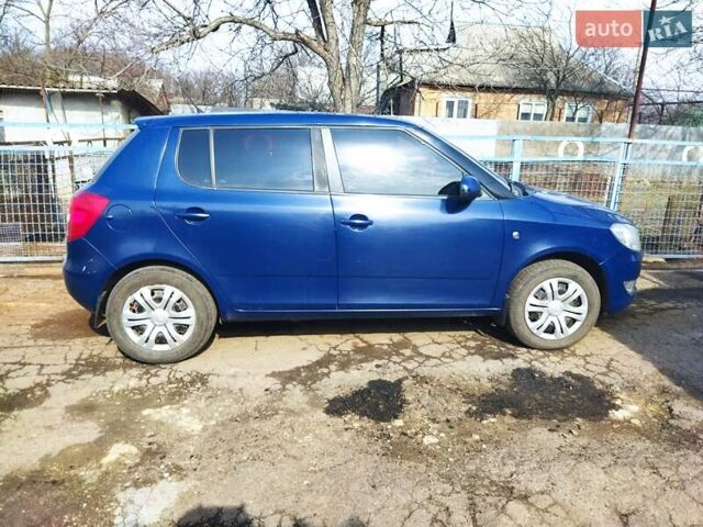 Синій Шкода Фабія, об'ємом двигуна 1.6 л та пробігом 250 тис. км за 7500 $, фото 3 на Automoto.ua