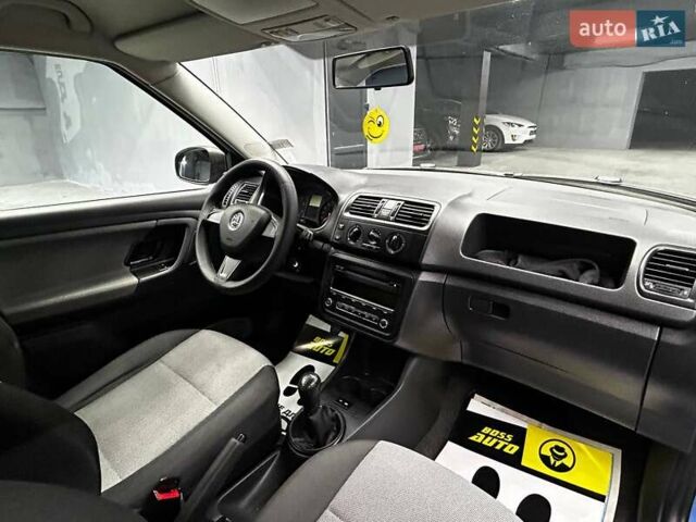 Шкода Фабія 2014 у Чернівцях на Automoto.ua Синій Шкода Фабія, об'ємом двигуна 1.2 л та пробігом 138 тис. км за 7000 $, фото 14 на Automoto.ua