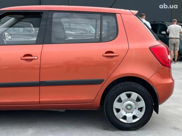 Синій Шкода Фабія, об'ємом двигуна 1.4 л та пробігом 177 тис. км за 4290 $, фото 9 на Automoto.ua