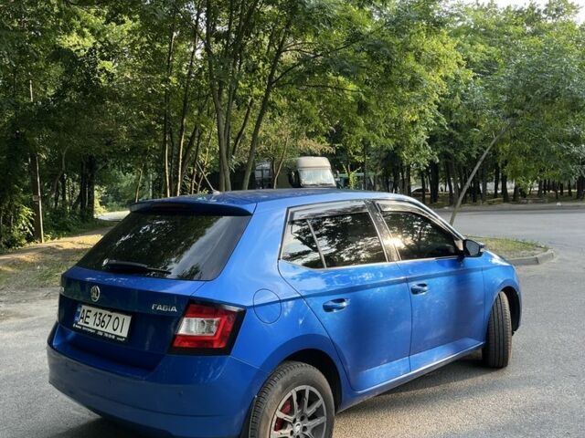 Синий Шкода Фабия, объемом двигателя 1 л и пробегом 102 тыс. км за 7200 $, фото 2 на Automoto.ua