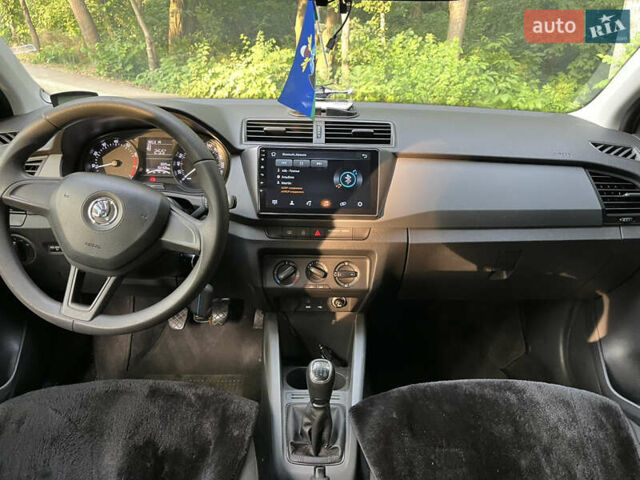 Синий Шкода Фабия, объемом двигателя 1 л и пробегом 102 тыс. км за 9500 $, фото 11 на Automoto.ua