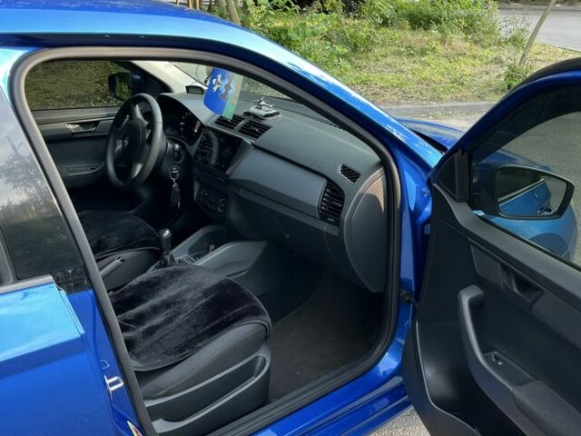 Синий Шкода Фабия, объемом двигателя 1 л и пробегом 102 тыс. км за 7200 $, фото 10 на Automoto.ua