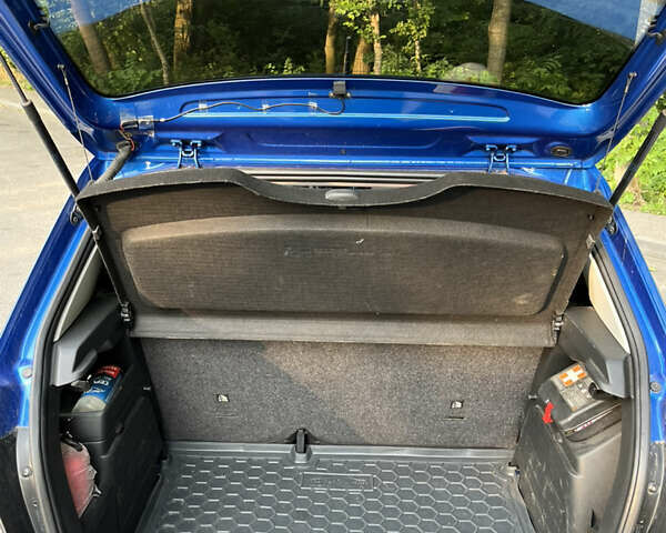 Синий Шкода Фабия, объемом двигателя 1 л и пробегом 102 тыс. км за 9500 $, фото 12 на Automoto.ua