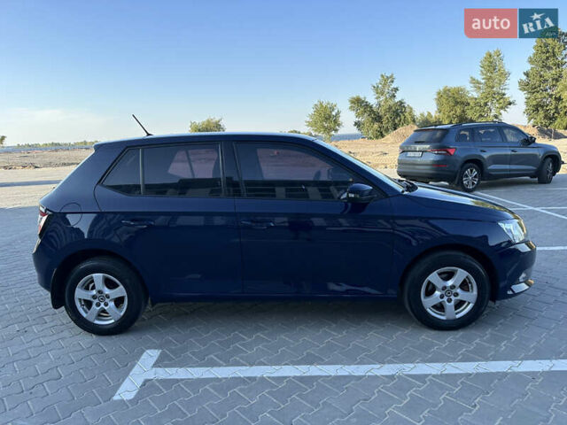 Синій Шкода Фабія, об'ємом двигуна 1.2 л та пробігом 228 тис. км за 7900 $, фото 3 на Automoto.ua