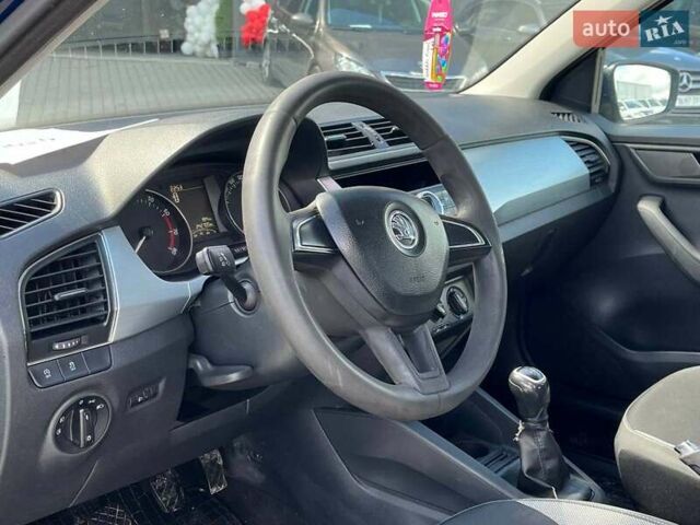 Синий Шкода Фабия, объемом двигателя 1.2 л и пробегом 242 тыс. км за 5290 $, фото 10 на Automoto.ua