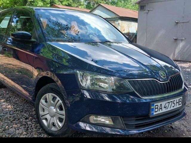 Синий Шкода Фабия, объемом двигателя 1.2 л и пробегом 195 тыс. км за 6700 $, фото 1 на Automoto.ua