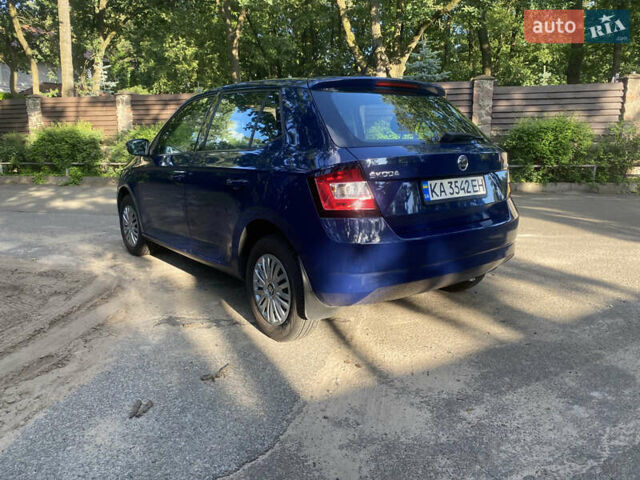 Синий Шкода Фабия, объемом двигателя 1.2 л и пробегом 119 тыс. км за 7150 $, фото 3 на Automoto.ua