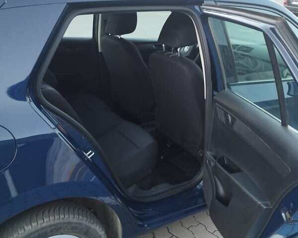 Синий Шкода Фабия, объемом двигателя 1 л и пробегом 219 тыс. км за 6700 $, фото 8 на Automoto.ua