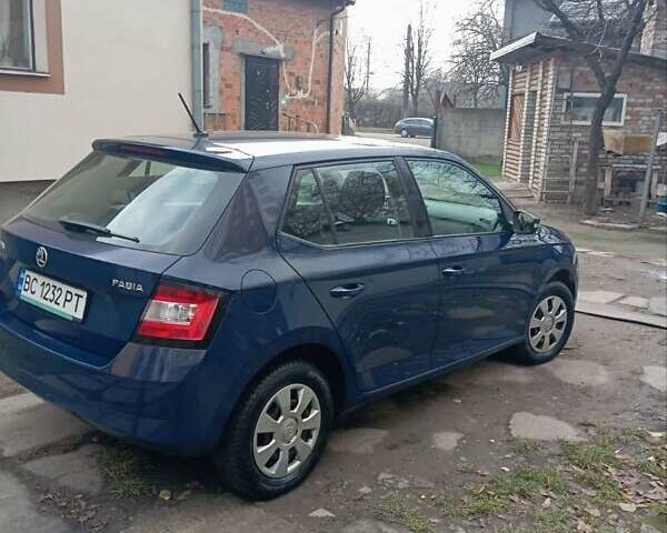 Синий Шкода Фабия, объемом двигателя 1 л и пробегом 212 тыс. км за 6100 $, фото 1 на Automoto.ua