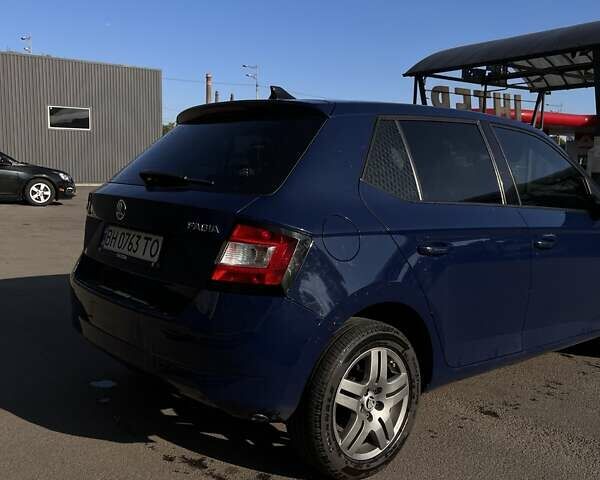 Синий Шкода Фабия, объемом двигателя 1 л и пробегом 125 тыс. км за 7600 $, фото 5 на Automoto.ua