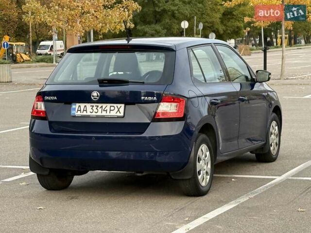 Синий Шкода Фабия, объемом двигателя 1 л и пробегом 108 тыс. км за 7300 $, фото 4 на Automoto.ua