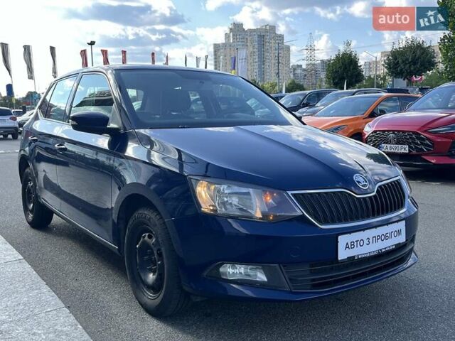 Синий Шкода Фабия, объемом двигателя 1 л и пробегом 165 тыс. км за 5666 $, фото 3 на Automoto.ua
