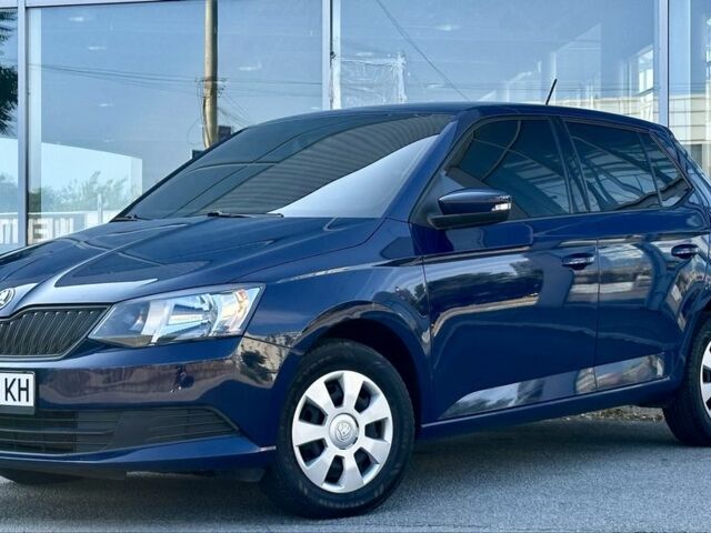 Синий Шкода Фабия, объемом двигателя 1 л и пробегом 160 тыс. км за 8900 $, фото 2 на Automoto.ua