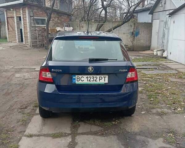 Синий Шкода Фабия, объемом двигателя 1 л и пробегом 212 тыс. км за 6100 $, фото 4 на Automoto.ua