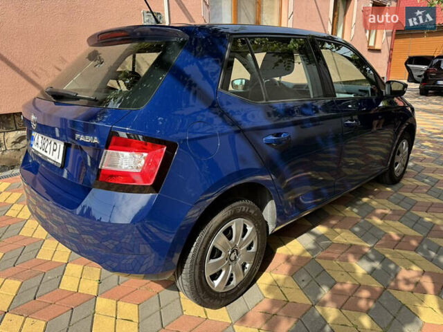 Синий Шкода Фабия, объемом двигателя 1 л и пробегом 160 тыс. км за 6999 $, фото 4 на Automoto.ua