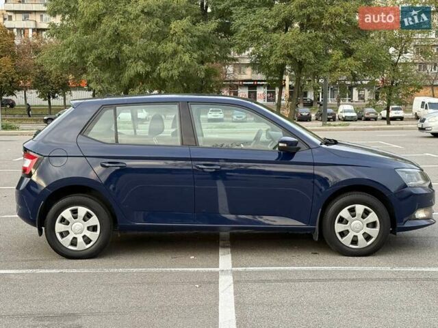 Синий Шкода Фабия, объемом двигателя 1 л и пробегом 108 тыс. км за 7300 $, фото 5 на Automoto.ua