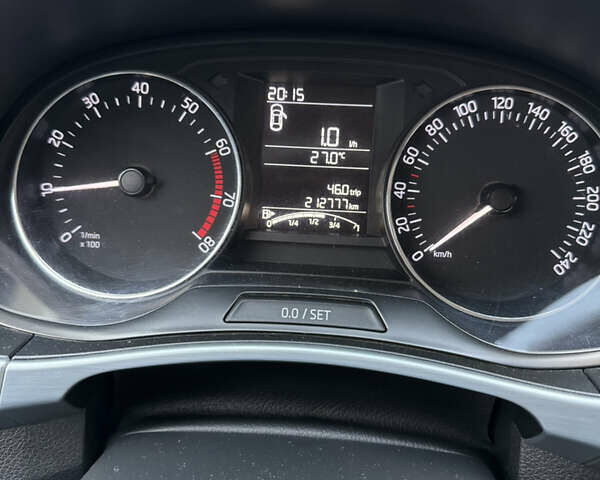 Синий Шкода Фабия, объемом двигателя 1 л и пробегом 212 тыс. км за 6100 $, фото 15 на Automoto.ua