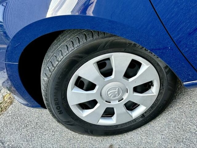 Синий Шкода Фабия, объемом двигателя 1 л и пробегом 160 тыс. км за 8900 $, фото 9 на Automoto.ua