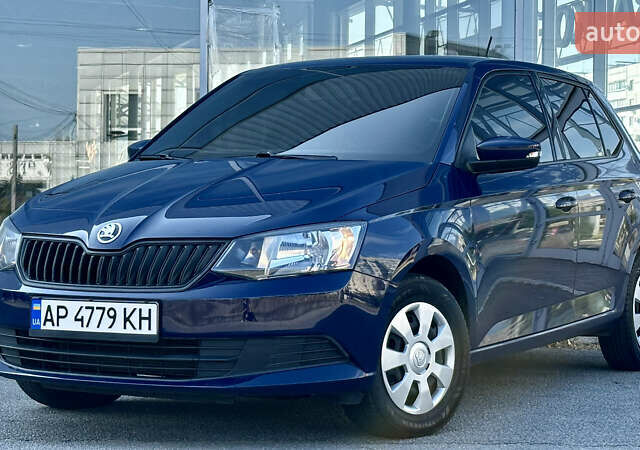 Синий Шкода Фабия, объемом двигателя 1.2 л и пробегом 161 тыс. км за 8500 $, фото 1 на Automoto.ua