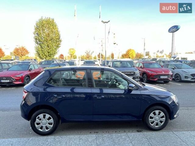 Шкода Фабия 2018 в Киеве на Automoto.ua Синий Шкода Фабия, объемом двигателя 1 л и пробегом 188 тыс. км за 6305 $, фото 4 на Automoto.ua