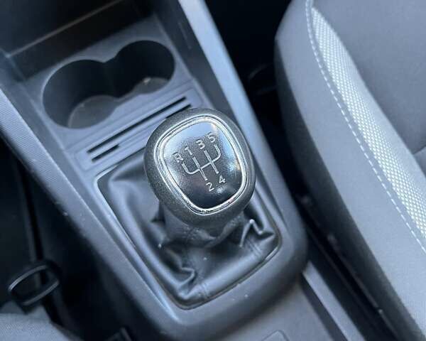 Шкода Фабия 2018 в Киеве на Automoto.ua Синий Шкода Фабия, объемом двигателя 1 л и пробегом 167 тыс. км за 6062 $, фото 18 на Automoto.ua