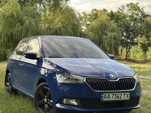 Синий Шкода Фабия, объемом двигателя 1 л и пробегом 153 тыс. км за 8500 $, фото 3 на Automoto.ua