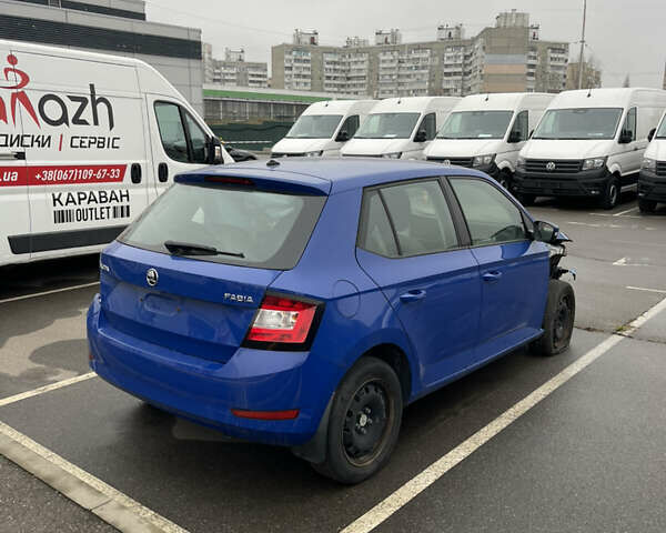 Синій Шкода Фабія, об'ємом двигуна 1 л та пробігом 60 тис. км за 3000 $, фото 2 на Automoto.ua