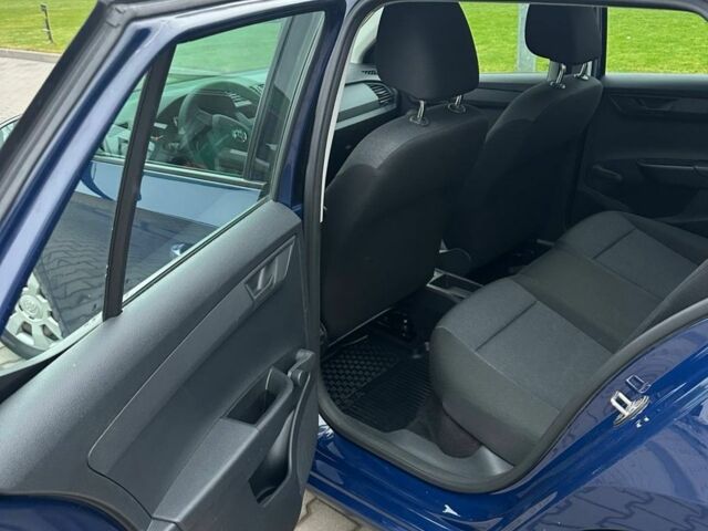 Синий Шкода Фабия, объемом двигателя 1 л и пробегом 128 тыс. км за 7000 $, фото 17 на Automoto.ua