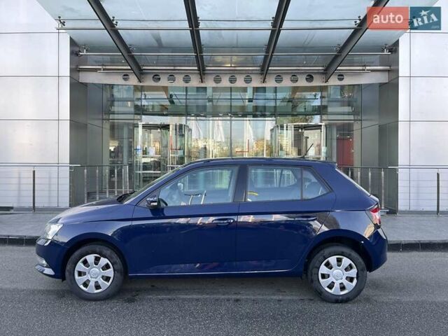 Шкода Фабия 2018 в Киеве на Automoto.ua Синий Шкода Фабия, объемом двигателя 1 л и пробегом 188 тыс. км за 6305 $, фото 8 на Automoto.ua