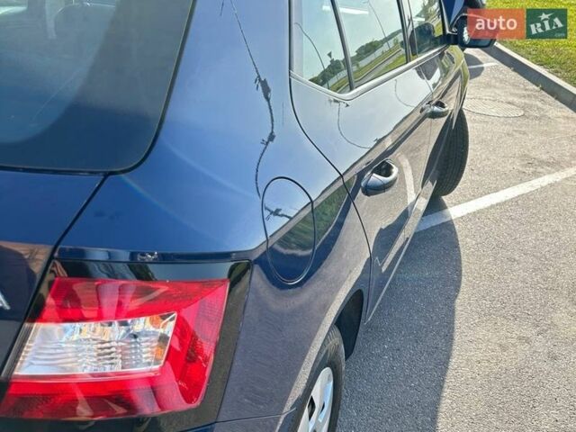 Синий Шкода Фабия, объемом двигателя 1 л и пробегом 114 тыс. км за 7100 $, фото 5 на Automoto.ua