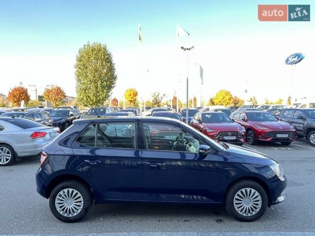 Шкода Фабия 2018 в Киеве на Automoto.ua Синий Шкода Фабия, объемом двигателя 1 л и пробегом 167 тыс. км за 6062 $, фото 4 на Automoto.ua