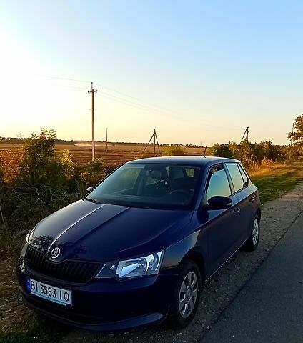 Синий Шкода Фабия, объемом двигателя 1 л и пробегом 145 тыс. км за 7500 $, фото 1 на Automoto.ua