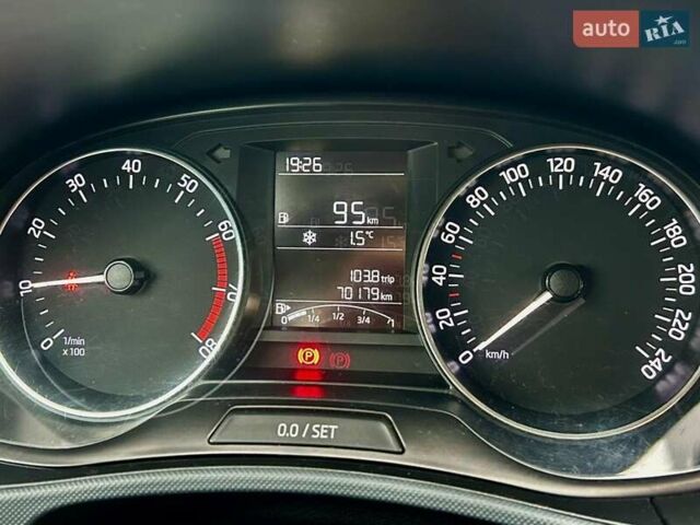 Синий Шкода Фабия, объемом двигателя 1 л и пробегом 70 тыс. км за 7300 $, фото 12 на Automoto.ua