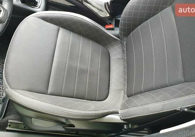 Синий Шкода Фабия, объемом двигателя 1 л и пробегом 96 тыс. км за 9450 $, фото 16 на Automoto.ua