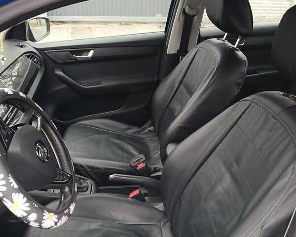 Синій Шкода Фабія, об'ємом двигуна 1 л та пробігом 52 тис. км за 14300 $, фото 2 на Automoto.ua