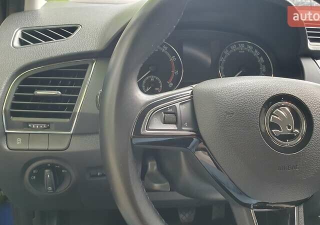 Синий Шкода Фабия, объемом двигателя 1 л и пробегом 96 тыс. км за 9450 $, фото 14 на Automoto.ua