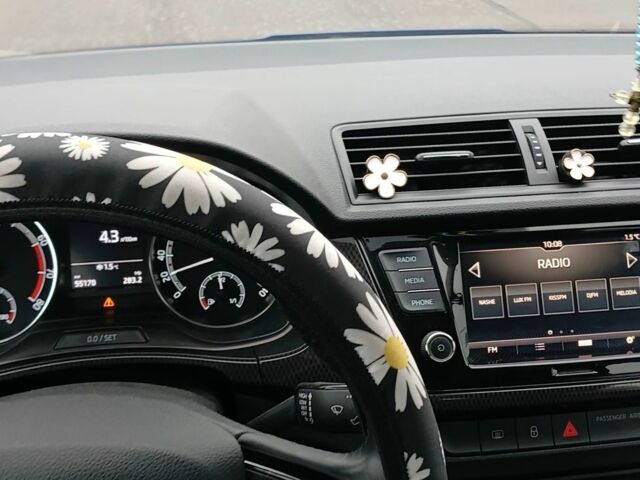 Синій Шкода Фабія, об'ємом двигуна 1 л та пробігом 55 тис. км за 14000 $, фото 4 на Automoto.ua