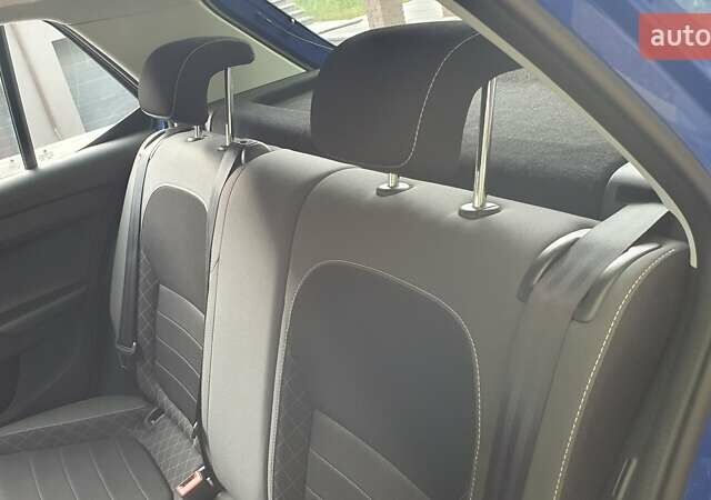 Синий Шкода Фабия, объемом двигателя 1 л и пробегом 96 тыс. км за 9450 $, фото 21 на Automoto.ua