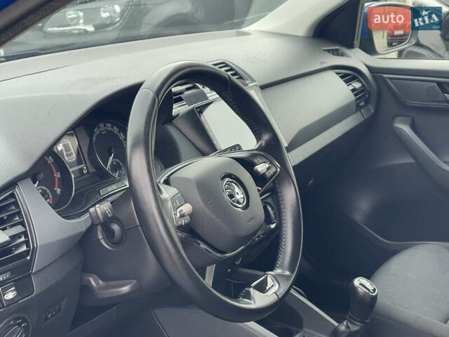 Синий Шкода Фабия, объемом двигателя 0 л и пробегом 128 тыс. км за 9450 $, фото 12 на Automoto.ua