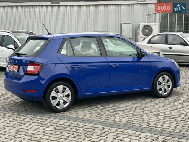 Синий Шкода Фабия, объемом двигателя 0 л и пробегом 128 тыс. км за 9450 $, фото 3 на Automoto.ua