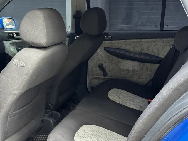 Синій Шкода Фабія, об'ємом двигуна 1.4 л та пробігом 210 тис. км за 3950 $, фото 15 на Automoto.ua