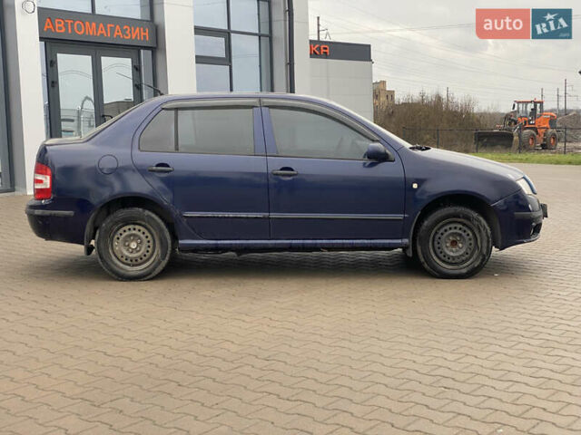 Синий Шкода Фабия, объемом двигателя 1.39 л и пробегом 282 тыс. км за 1200 $, фото 8 на Automoto.ua
