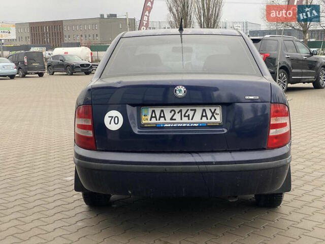 Синий Шкода Фабия, объемом двигателя 1.39 л и пробегом 282 тыс. км за 1200 $, фото 6 на Automoto.ua