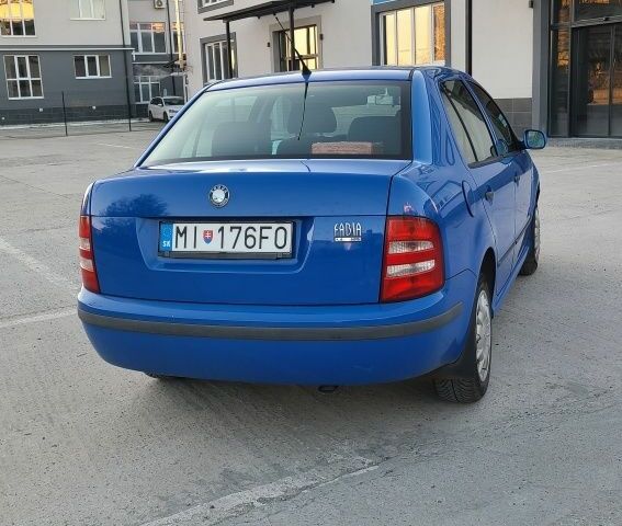 Синій Шкода Фабія, об'ємом двигуна 0 л та пробігом 260 тис. км за 1600 $, фото 3 на Automoto.ua